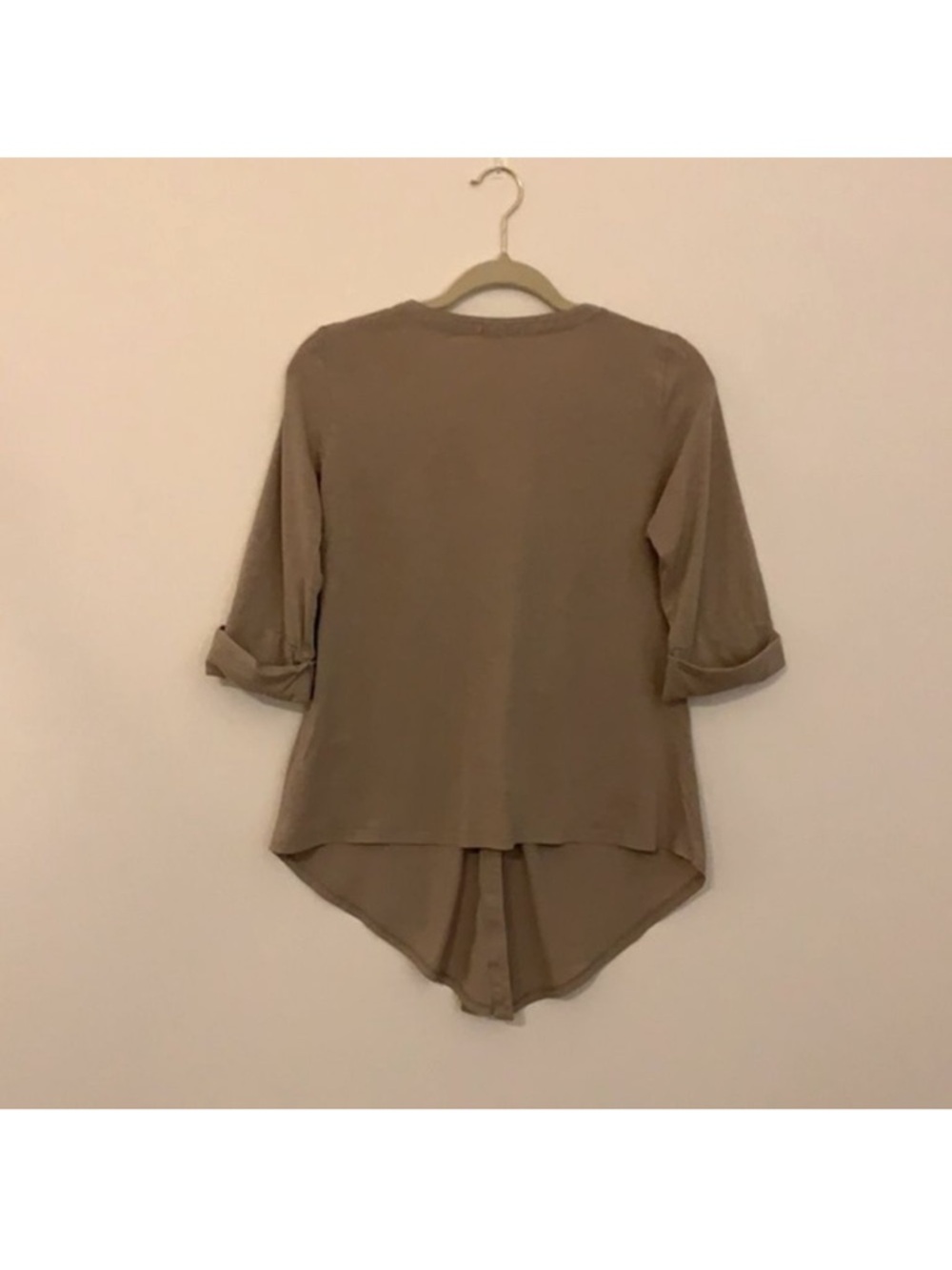 Lilla P Taupe Button-Front Tie Hem Shirt - Picture 4 of 6